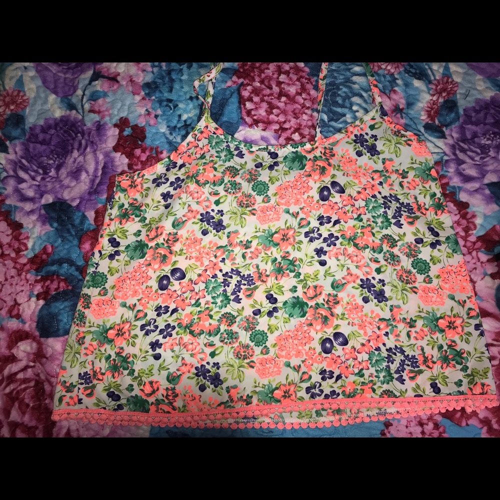 Floral tank